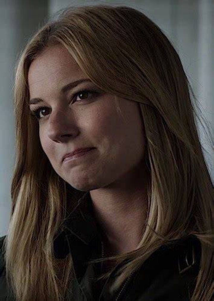 Fan Casting Courtney Thorne-Smith as Sharon Carter in MCU (90s) on myCast