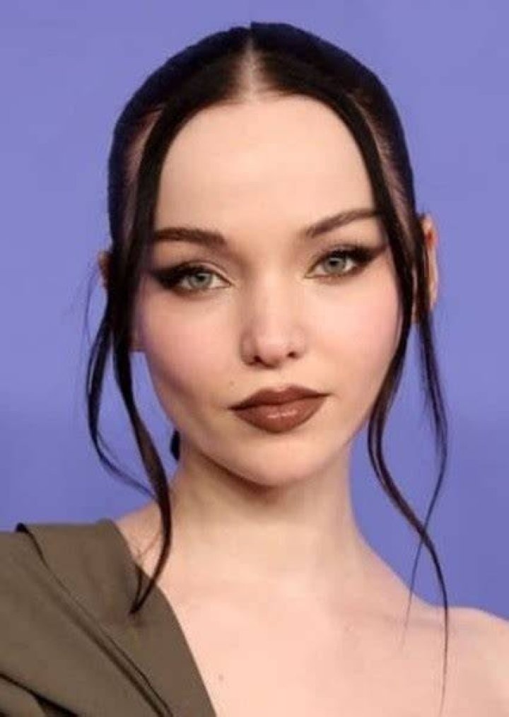 Fan Casting Dove Cameron as Danni Sullivan in Scrubs on myCast