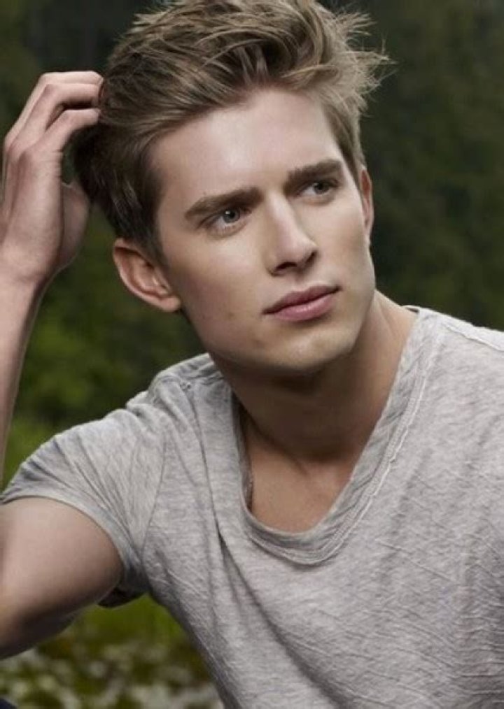 Fan Casting Drew Van Acker as Earth-9 in DC EXTENDED MULTIVERSE (Public) on myCast