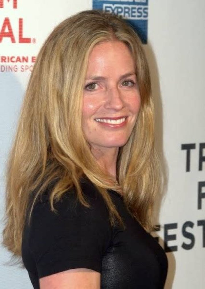 Fan Casting Elisabeth Shue as Jennifer Parker in Back To The Future 4 on myCast