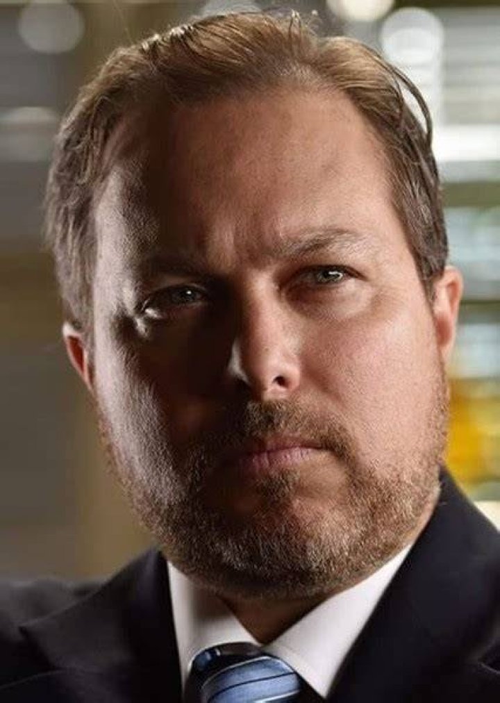 Fan Casting Eric Goins as The Gambler in Stargirl Season 2 on myCast