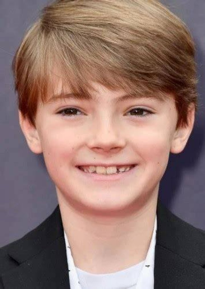 Fan Casting Jackson Robert Scott as Walter Blythe in STRANDED