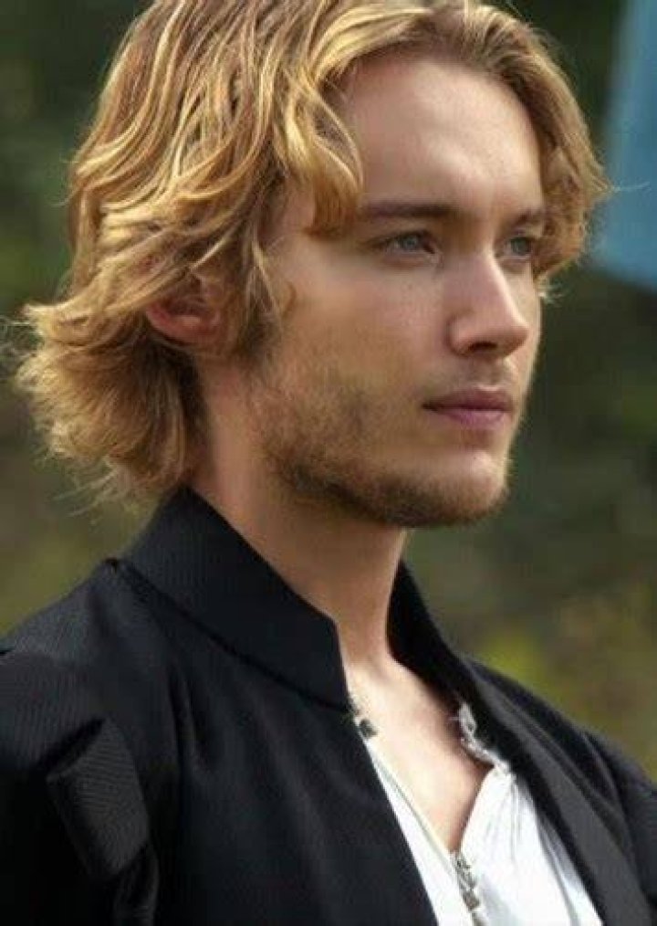 Fan Casting Jeremy Sumpter as Apollo in Percy Jackson Disney+ Live Action Show on myCast