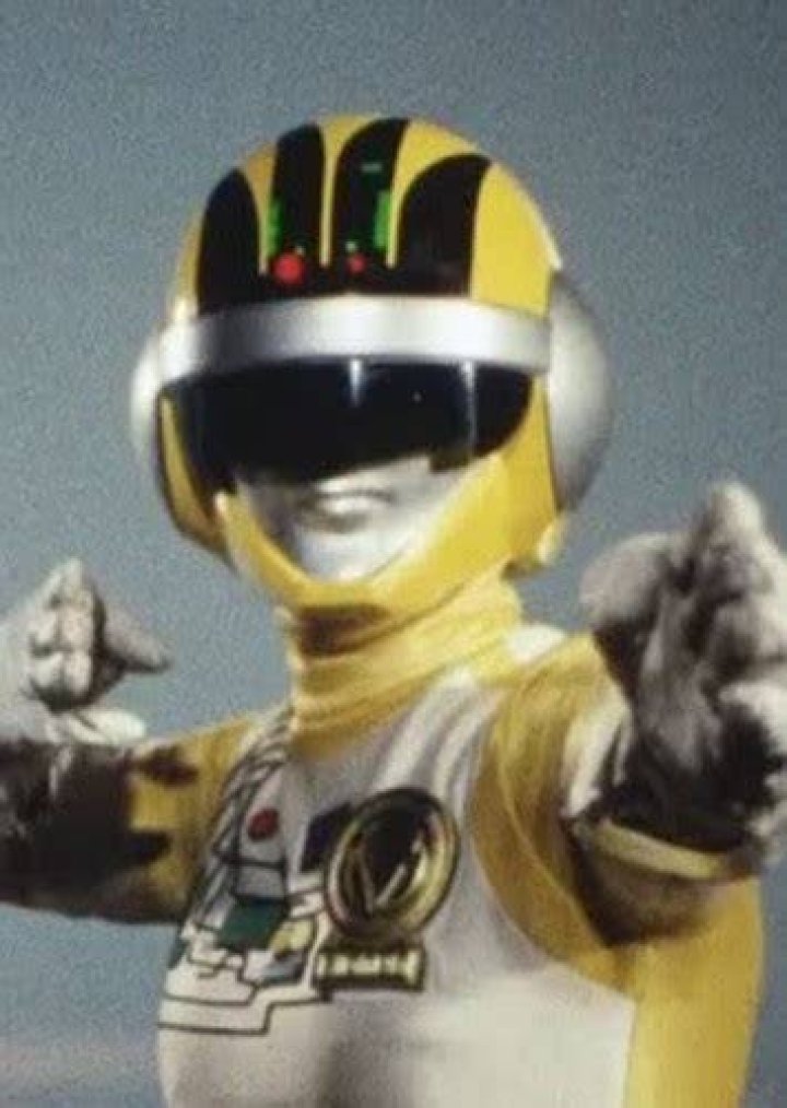 Fan Casting Kira Kosarin as Amanda Stephen in Power Rangers Tech Riders on myCast