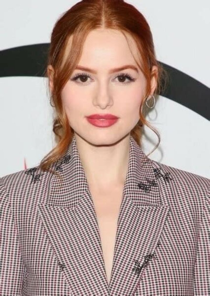 Fan Casting Madelaine Petsch as Jenny in My Shy Boss on myCast