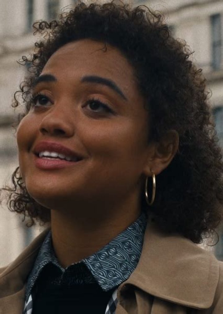 Fan Casting Maya Hawke as Laura Allen in 400 Days Of Spring on myCast