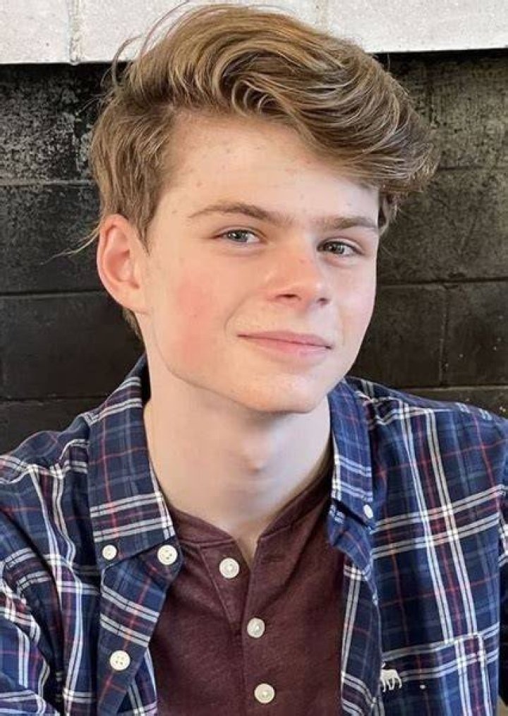 Fan Casting Merrick Hanna as Logan Bush in Louigan on myCast