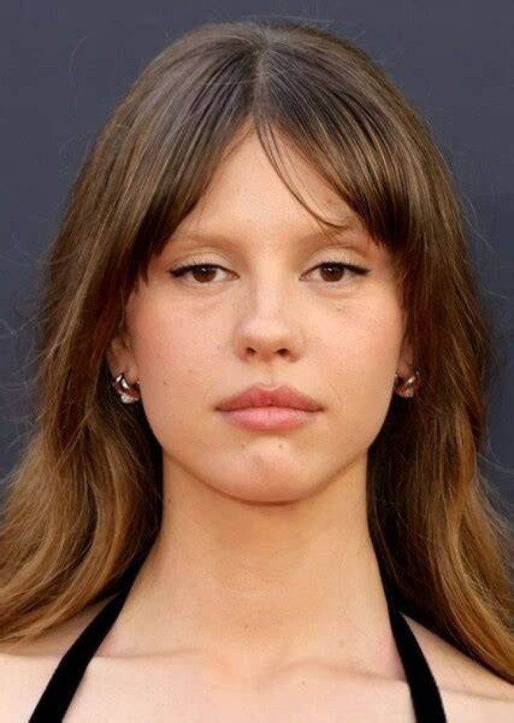 Fan Casting Mia Goth as Harley Quinn in The Batman Trilogy on myCast