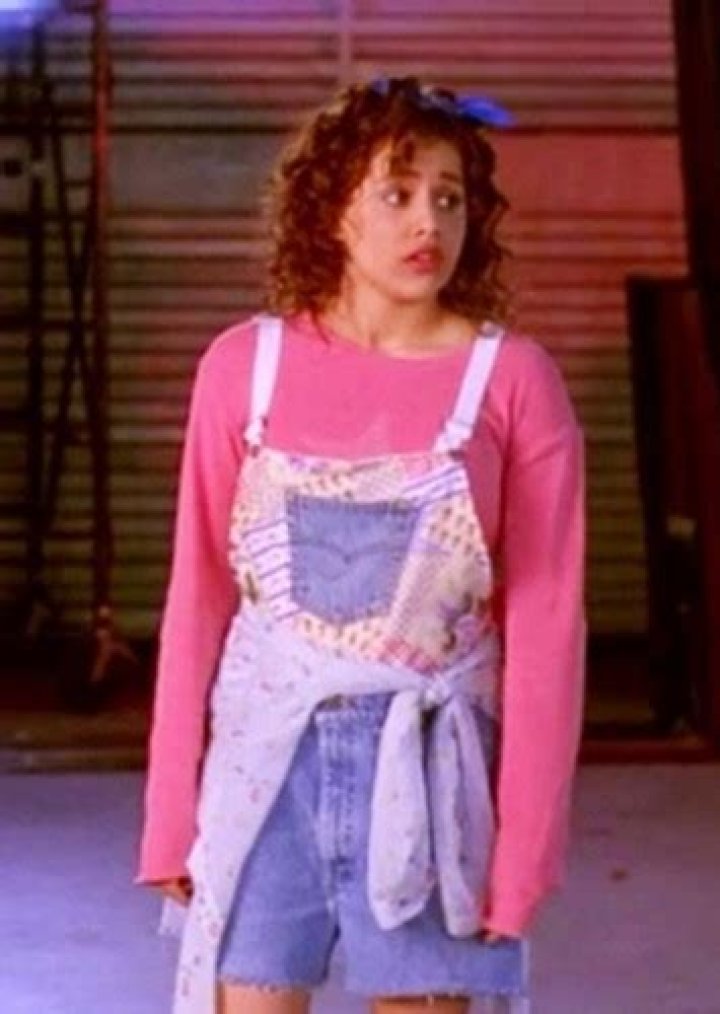 Fan Casting Mia McKenna-Bruce as Tai Frasier in Clueless on myCast
