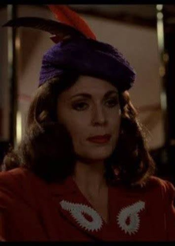 Fan Casting Queen Latifah as Dolores in Who Framed Roger Rabbit on myCast
