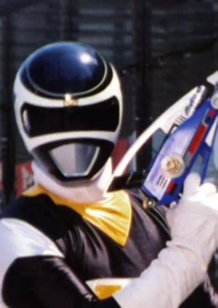 Fan Casting Roger Velasco as Carlos Vallerte in Power Rangers Cyberspace on myCast