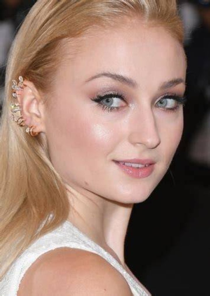 Fan Casting Sabrina Carpenter as Sophie Turner in The Jonas Brothers Movie on myCast