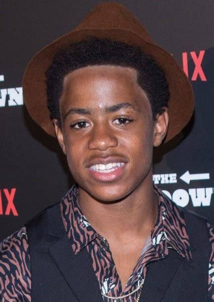 Fan Casting Tremaine Brown Jr. as Roger Azarian in Beverly Hills 90210 (2020-2030) on myCast