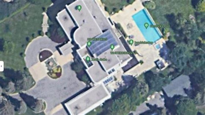 Fans Rename Drake&rsquo;s Mansion 'Kendrick&rsquo;s House' on Google Maps WebTimes