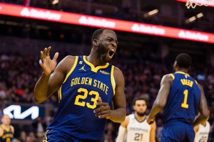 Fans Roast Draymond Green After a Rare Video of Him Playing College Football
Goes Viral: “He Couldn’t Figure Out How to Put His Mouth Piece In”