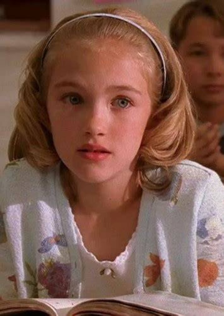 Find an Actor to Play Julie Houlerman in Malcolm in The Middle (1990-1996) on myCast