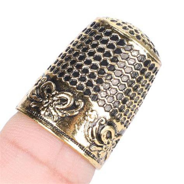 Fingertip Thimble, Practical Thimble, Small Beautiful 4pcs for Fingers