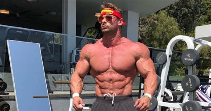 Fitness Icon Joey Swoll Reveals the Only Aspect of Bodybuilders That Prevented
Him From Being a IFBB Pro: “Wasn’t Able to Give the Time And Selfishness”