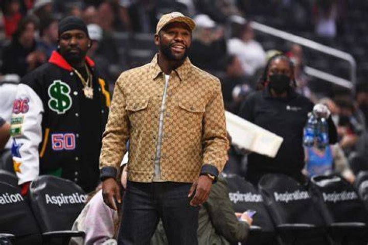 Floyd Mayweather Makes Major Announcement About Upcoming Boxing Tournament in
Dubai