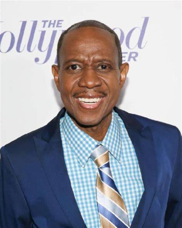 Freddie Jackson addresses thin rumors, dances to hiphop 'Nice and Slow