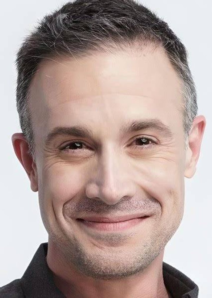 Freddie Prinze Jr. Fan Casting