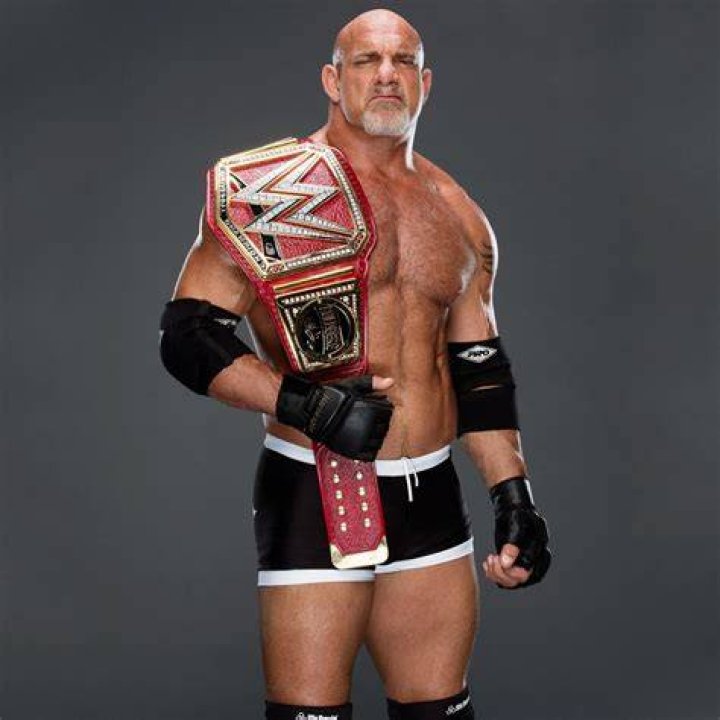 goldberg holding the universal title