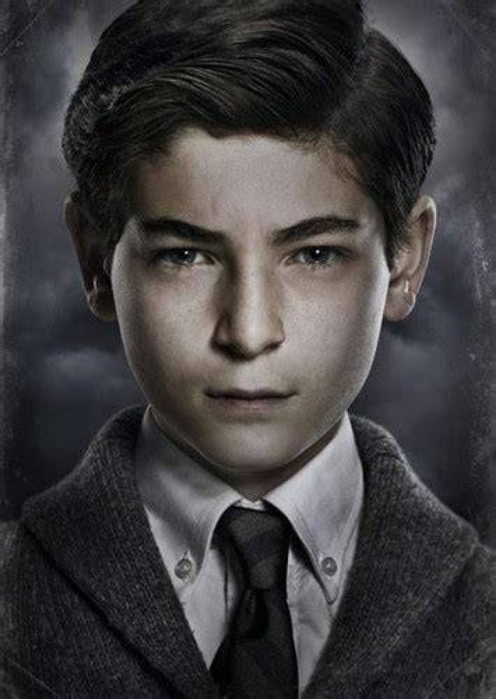 Grayson Eddey Fan Casting
