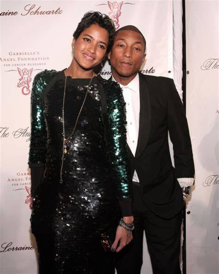 Helen Lasichanh Picture 32 58th Annual GRAMMY Awards Arrivals