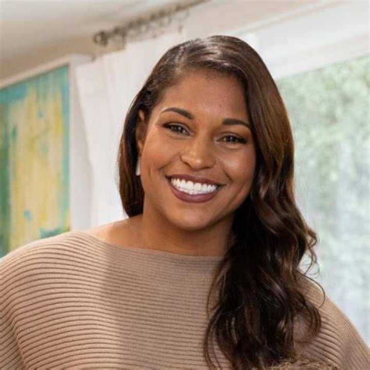 HGTV Mika Kleinschmidt Parents And Nationality Ethnicity & Siblings
