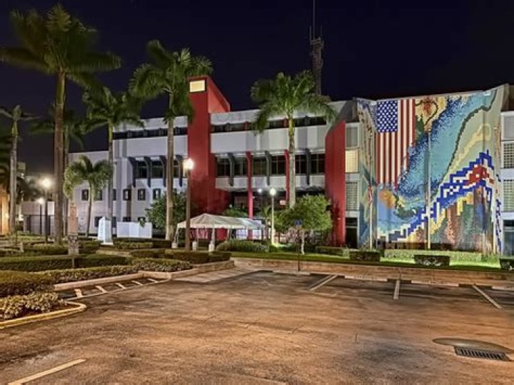 Hialeah City hall, 501 Palm Avenue, Hialeah, Florida, USA &hellip; Flickr