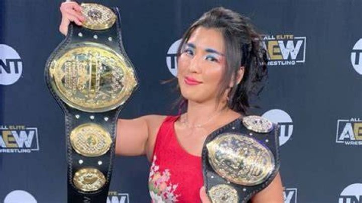 Hikaru Shida AEW Women's Champion