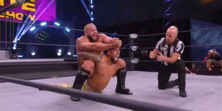 Hilarious Ways Wrestlers Botched Their Moves