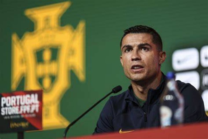 Hours Before Al Nassr Camp Exit, Cristiano Ronaldo Brutally Exposed by Elon
Musk’s ‘Gamechanging’ Feature as $1.5 Billion Brand Faces Wrath