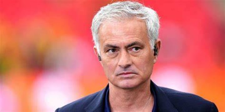 How Many Times Has Jose Mourinho Been Red-Carded as a Manager? AS Roma Boss’
Touchline Suspensions Detailed