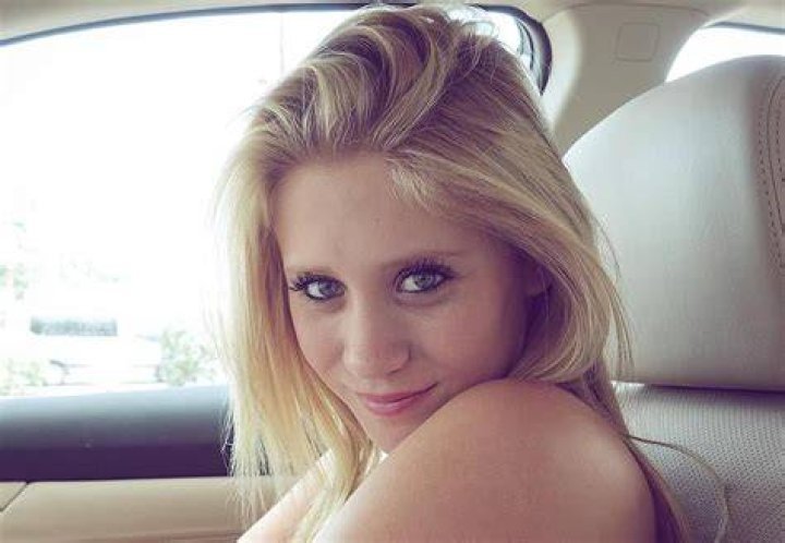 How Much Money Lizzy Wurst Makes On YouTube Net Worth