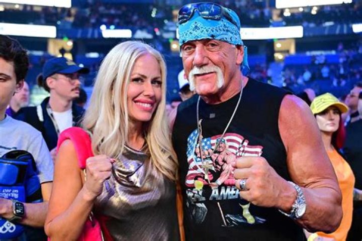 Hulk Hogan's Age, Height, Wife