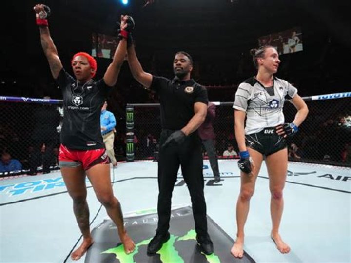 “I Didn’t Make the Decision” – Joselyne Edwards Releases a Statement After
Facing Insane Backlash Over Controversial Decision Win at UFC Kansas City