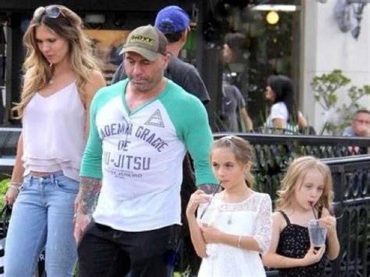 “I Don’t Wanna Have My Wife and Kids Watch Me” – Joe Rogan & Cory Sandhagen
Recall Horrific Frankie Edgar Moment Witnessed by His Kids