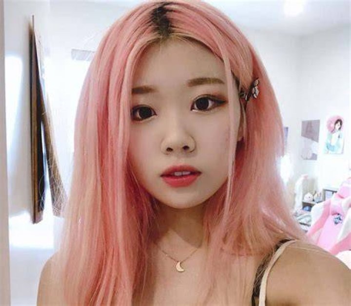 iGumdrop's biography age, height, real name, ethnicity, boyfriend Legit.ng