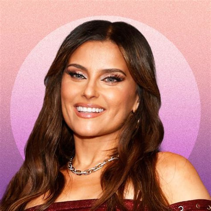 Is Nelly Furtado Portuguese? | Facts And Bio
