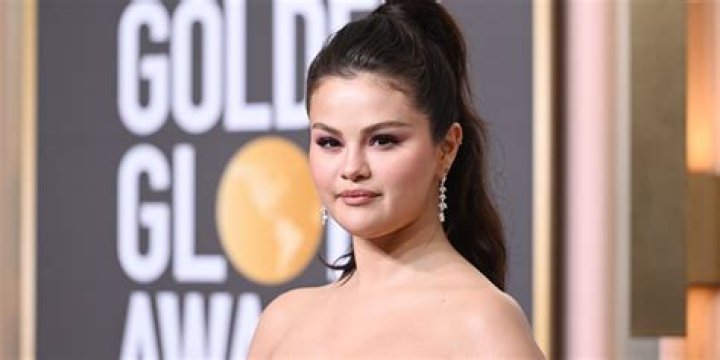 Is Selena Gomez Unusually Short - Facts And Speculations
