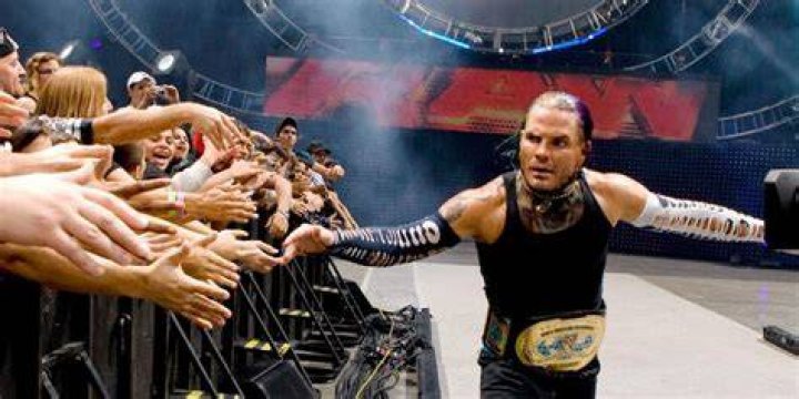 Jeff Hardy wins the Intercontinental Championship
