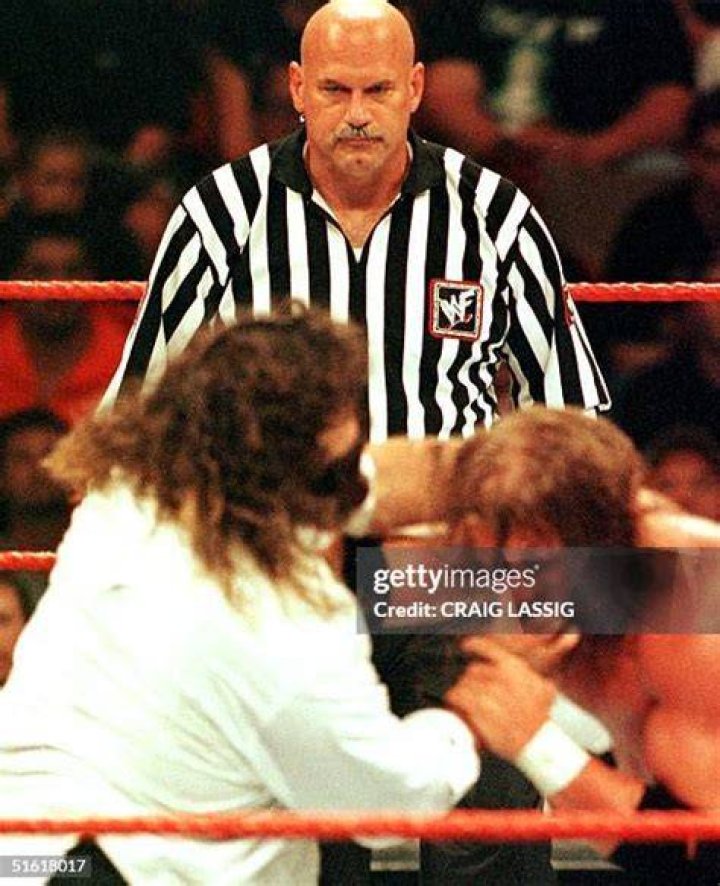 Jesse Ventura referee