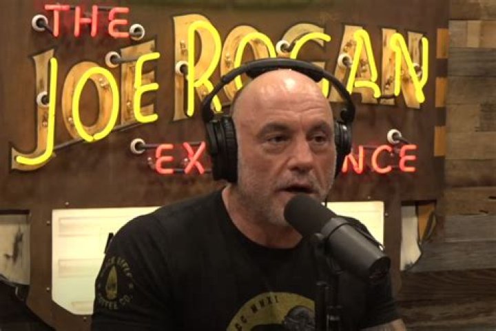 Joe Rogan Recalls “Ridiculous” Way His Podcast Got Its First Sponsors & Also
Kickstarted $28 Million Worth Company for the UFC Commentator