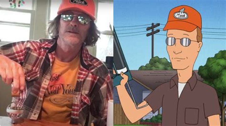 Johnny Knoxville as Dale Gribble in King Of The Hill