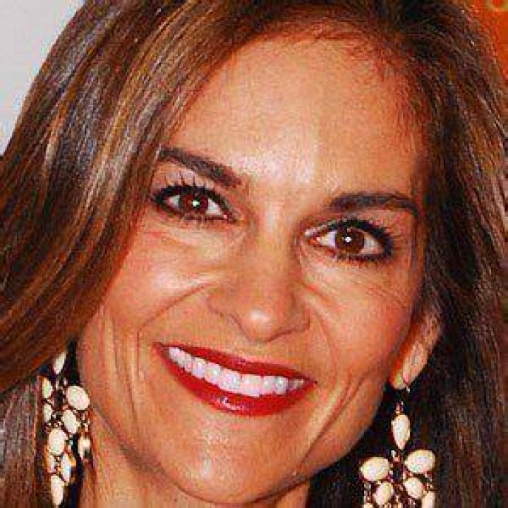 Joy Bauer Net Worth; Bio, Age, Husband, Height, Cookbooks and Recipes