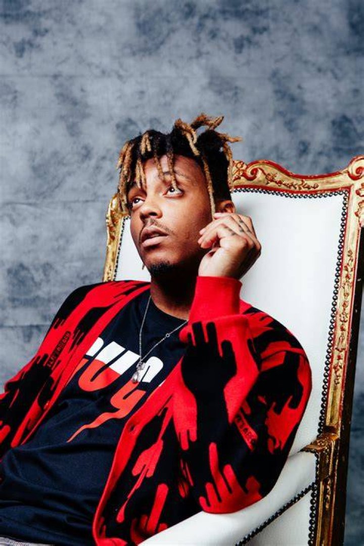 Juice WRLD's Girlfriend Gives An Emotional Speech In Honor Of The Late