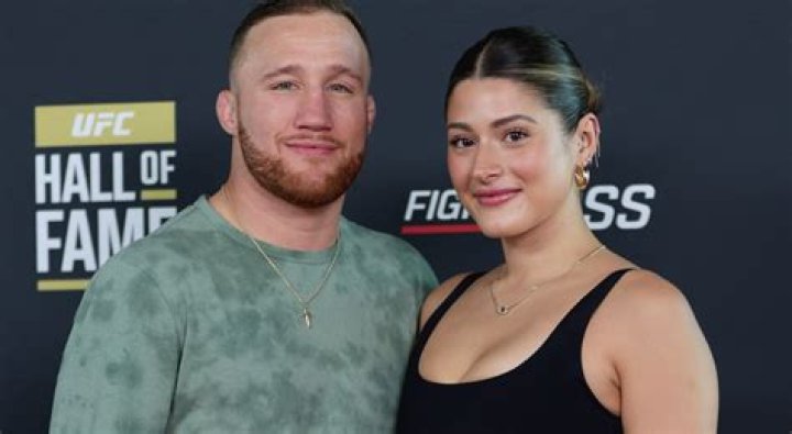 Justin Gaethje’s Girlfriend Sophia Romano Publicly Declares “Love” for UFC
Fighter & Sends Final Message to Boyfriend Ahead of His UFC 286 Match