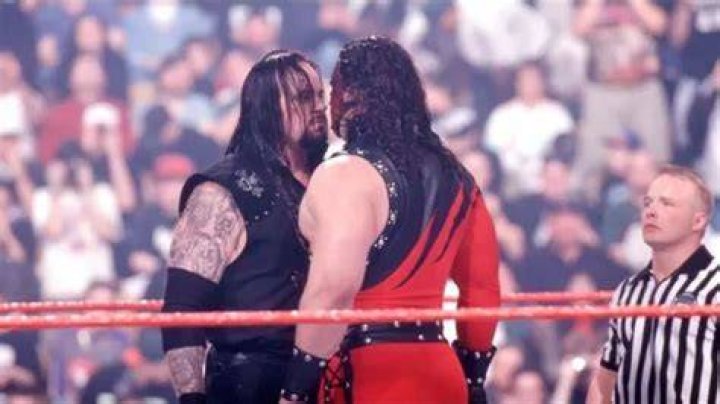 Kane v Undertaker WrestleMania 14 Cropped-1