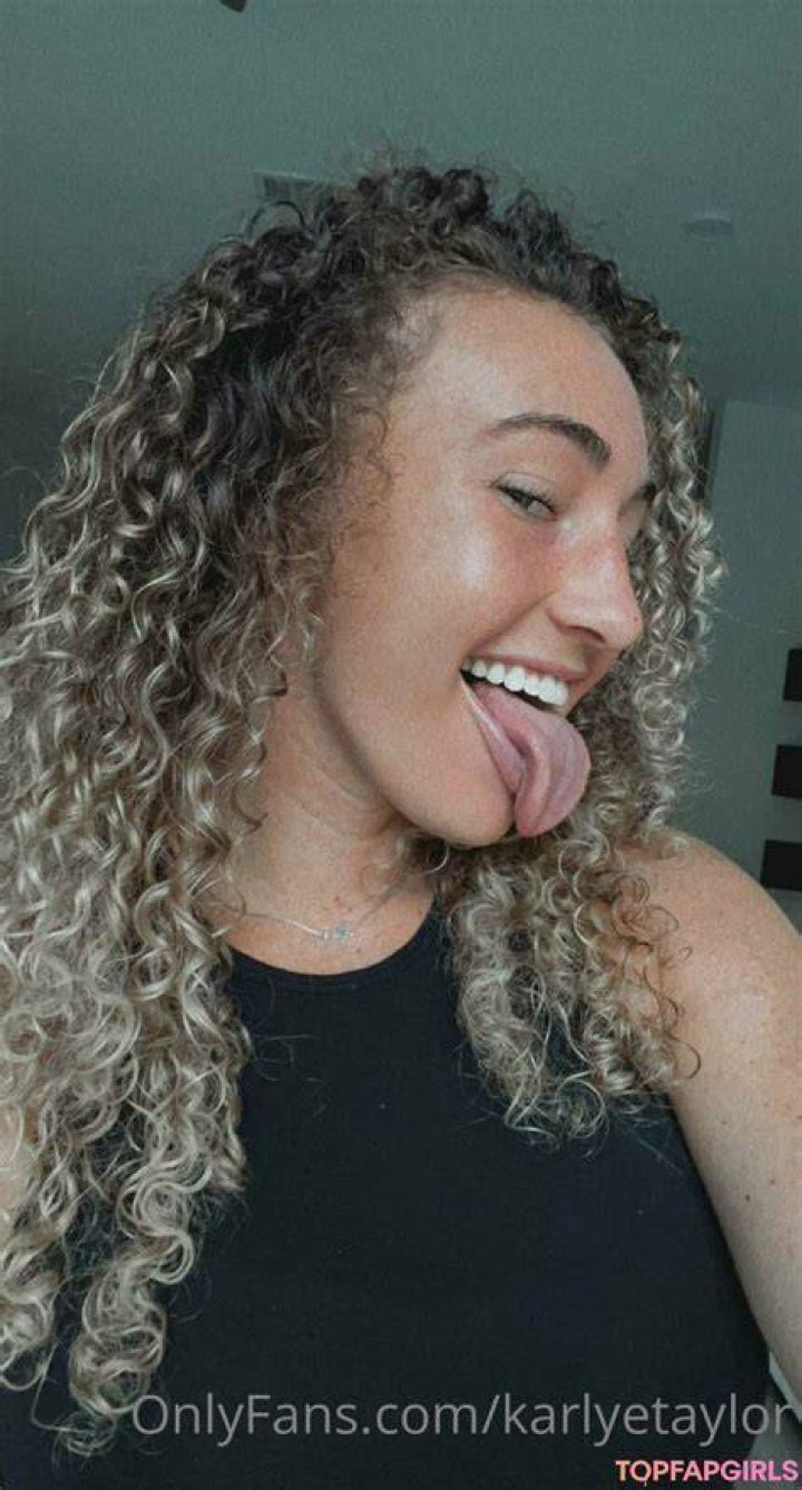 karlyetaylor Onlyfans leaked porn video 231123 58 ( 43.7 MB )